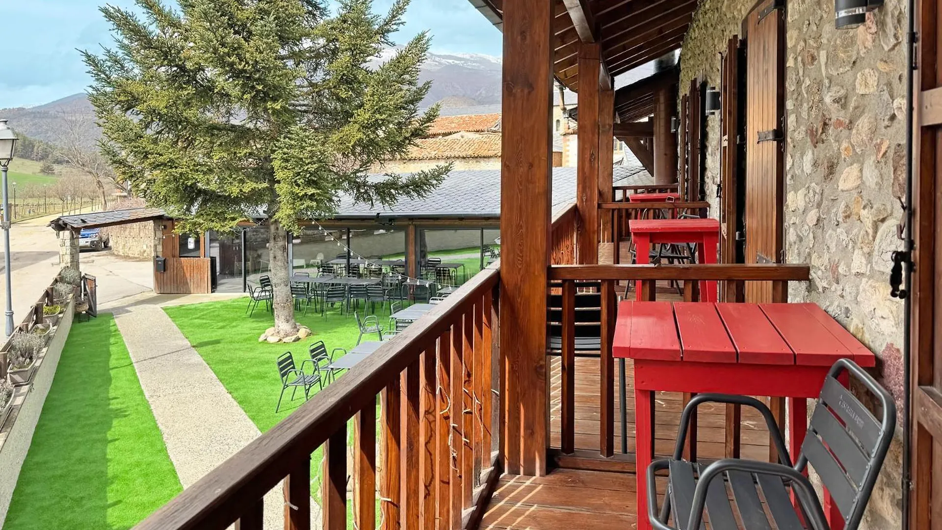 Hotel Cal rei de Talló Bellver de Cerdanya 2*,