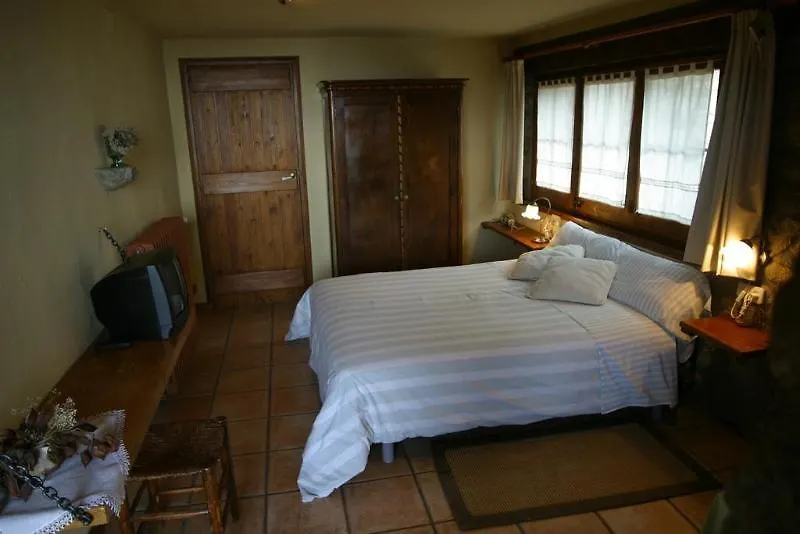 Hotel Cal rei de Talló Bellver de Cerdanya 2*,